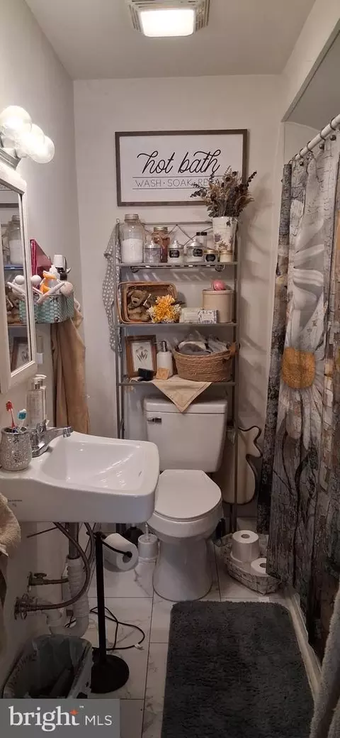 Bath - 327-329 W Main St, Everett, PA 15537 photo 1 of 4