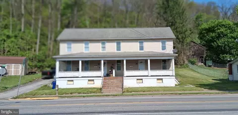 327-329 W Main St, Everett, PA 15537