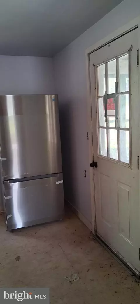 Entry Way - 327-329 W Main St, Everett, PA 15537 photo 13 of 24