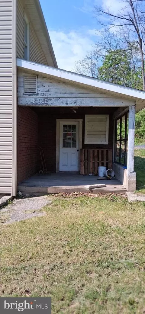 Exterior - 327-329 W Main St, Everett, PA 15537 photo 2 of 4