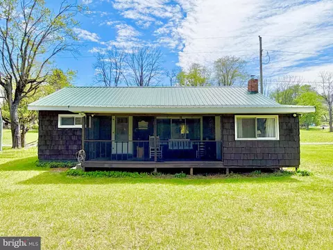 457 Cove St, Everett, PA 15537