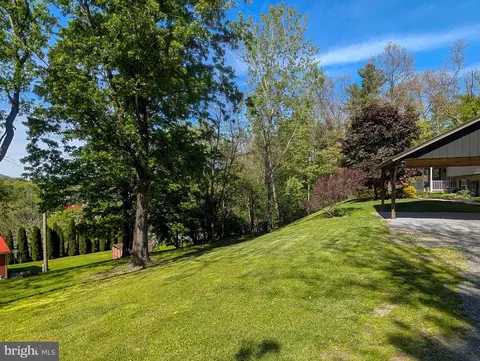 Exterior - 48 W 3rd St, Everett, PA 15537 photo 5 of 26