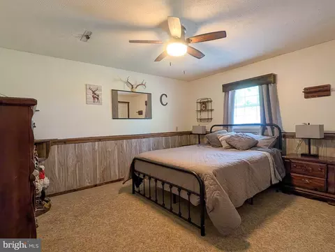Bedroom - 48 W 3rd St, Everett, PA 15537 photo 8 of 10