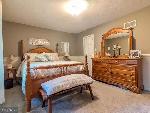Bedroom - 48 W 3rd St, Everett, PA 15537 photo 1 of 10