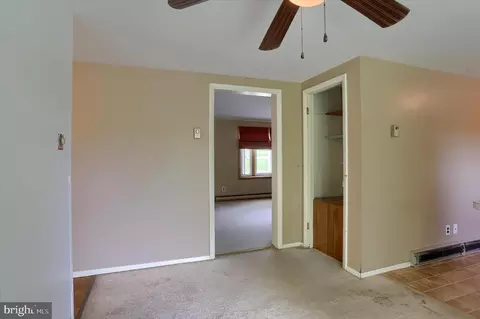 Entry Way - 911 West St, Everett, PA 15537 photo 2 of 4