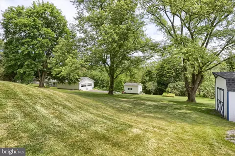 Exterior - 911 West St, Everett, PA 15537 photo 6 of 6