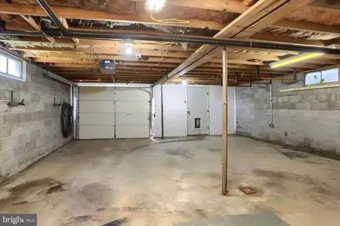 Exterior - 911 West St, Everett, PA 15537 photo 3 of 6