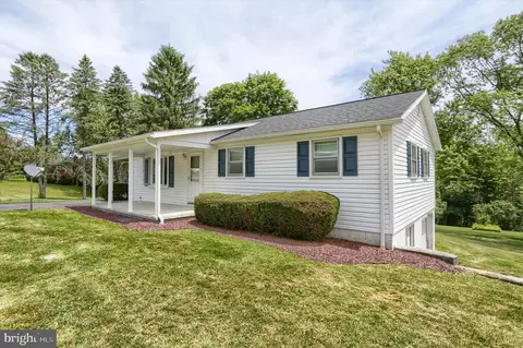 911 West, Everett, PA 15537