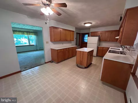 Kitchen - 150 Wareham Rd, Everett, PA 15537 photo 1 of 4