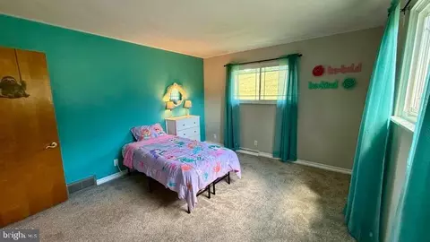 Bedroom - 2348 Raystown Rd, Everett, PA 15537 photo 7 of 15