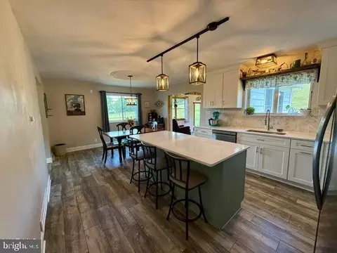 Kitchen - 2348 Raystown Rd, Everett, PA 15537 photo 8 of 9