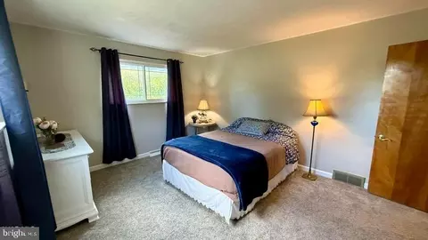 Bedroom - 2348 Raystown Rd, Everett, PA 15537 photo 2 of 15