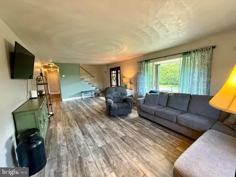 Living - 2348 Raystown Rd, Everett, PA 15537 photo 1 of 3