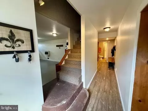 Entry Way - 2348 Raystown Rd, Everett, PA 15537 photo 7 of 7
