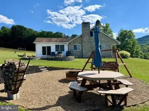Exterior - 2348 Raystown Rd, Everett, PA 15537 photo 3 of 9