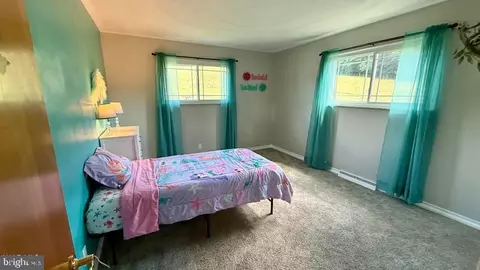 Bedroom - 2348 Raystown Rd, Everett, PA 15537 photo 8 of 15