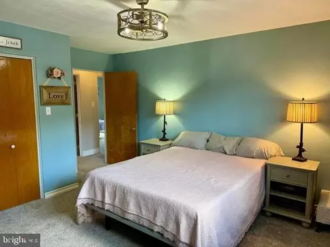 Bedroom - 2348 Raystown Rd, Everett, PA 15537 photo 13 of 15