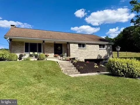 2348 Raystown Rd, Everett, PA 15537