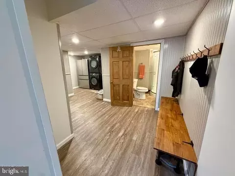 Entry Way - 2348 Raystown Rd, Everett, PA 15537 photo 6 of 7