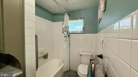 Entry Way - 2348 Raystown Rd, Everett, PA 15537 photo 1 of 7