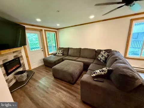143 Valley Point Deer Run Ln E #1128, Claysburg, PA 16625