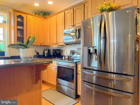 Kitchen - 274 Hawthorne Dr, Everett, PA 15537 photo 4 of 6