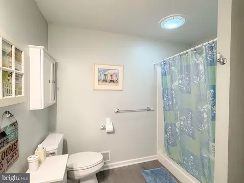 Bath - 274 Hawthorne Dr, Everett, PA 15537 photo 6 of 6
