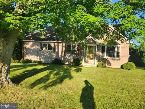 4730 Cortland Rd, New Paris, PA 15554