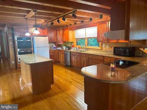 Kitchen - 495 Ritchey Rd SE, Everett, PA 15537 photo 1 of 5