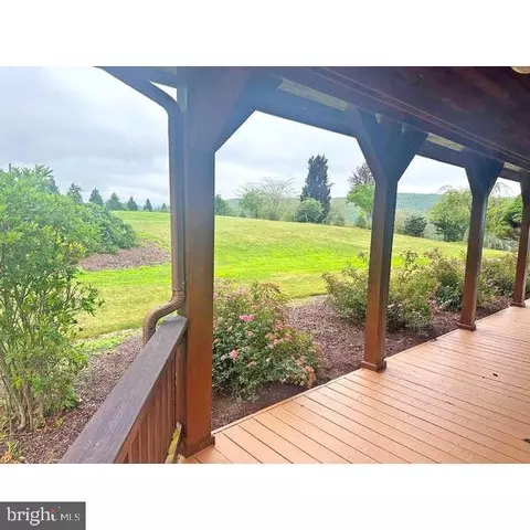 Exterior - 495 Ritchey Rd SE, Everett, PA 15537 photo 3 of 19