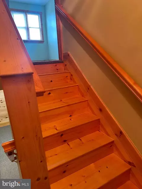 Entry Way - 495 Ritchey Rd SE, Everett, PA 15537 photo 7 of 7