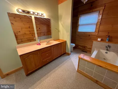 Bath - 495 Ritchey Rd SE, Everett, PA 15537 photo 6 of 6