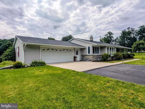 Exterior - 118 Locust Dr, Everett, PA 15537 photo 12 of 14