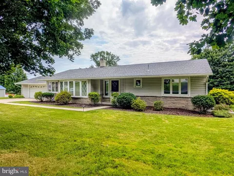 Exterior - 118 Locust Dr, Everett, PA 15537 photo 7 of 14