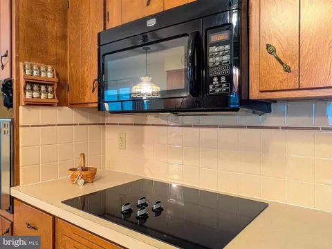 Kitchen - 118 Locust Dr, Everett, PA 15537 photo 3 of 7