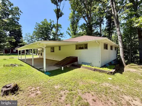 Exterior - 624 632 Raystown Rd, Everett, PA 15537 photo 5 of 14