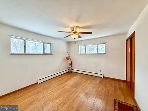 Bedroom - 624 632 Raystown Rd, Everett, PA 15537 photo 1 of 3