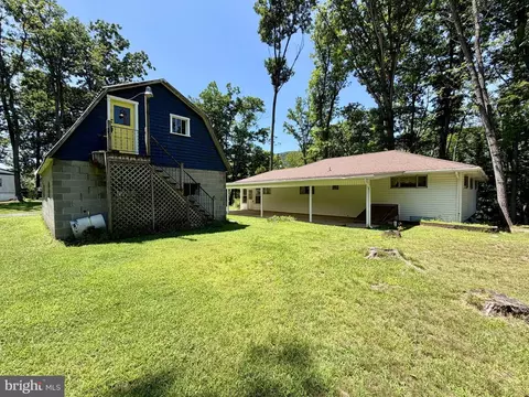 Exterior - 624 632 Raystown Rd, Everett, PA 15537 photo 6 of 14