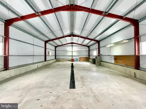 Entry Way - 624 632 Raystown Rd, Everett, PA 15537 photo 1 of 2