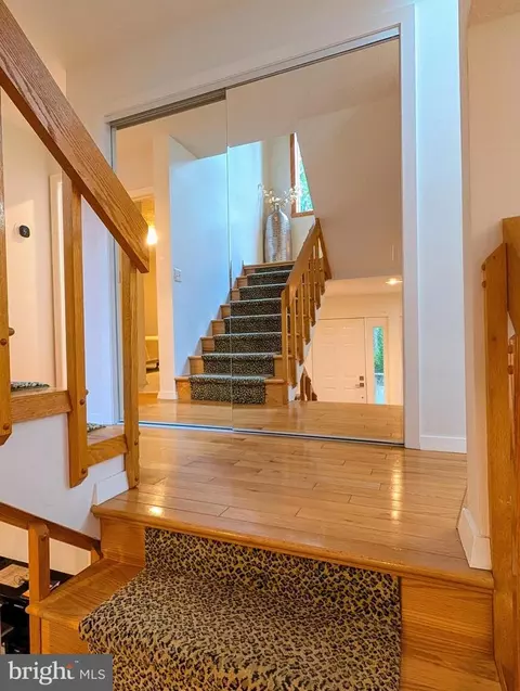 Entry Way - 5077 Summit View Rd, Everett, PA 15537 photo 2 of 8