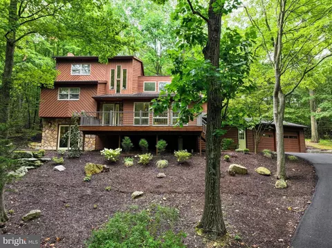 Exterior - 5077 Summit View Rd, Everett, PA 15537 photo 6 of 18