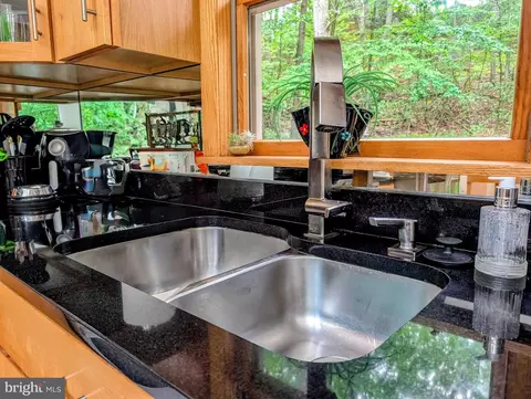 Kitchen - 5077 Summit View Rd, Everett, PA 15537 photo 6 of 7