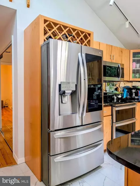 Kitchen - 5077 Summit View Rd, Everett, PA 15537 photo 5 of 7