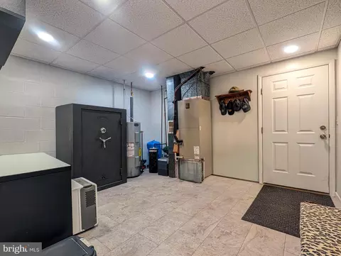 Entry Way - 5077 Summit View Rd, Everett, PA 15537 photo 8 of 8