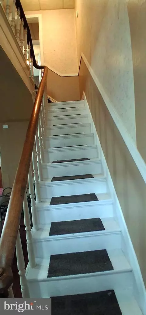 Entry Way - 215 N Spring St, Everett, PA 15537 photo 1 of 2
