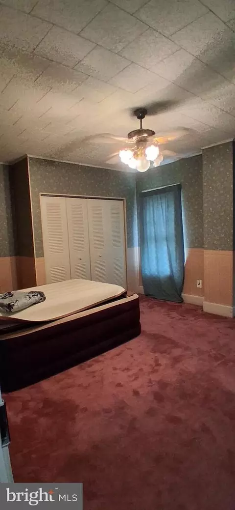 Bedroom - 215 N Spring St, Everett, PA 15537 photo 3 of 5