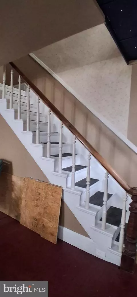Entry Way - 215 N Spring St, Everett, PA 15537 photo 5 of 21