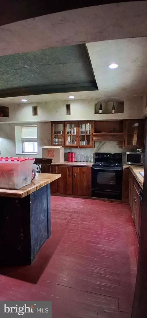 Kitchen - 215 N Spring St, Everett, PA 15537 photo 7 of 7