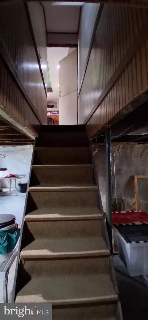 Entry Way - 215 N Spring St, Everett, PA 15537 photo 18 of 21