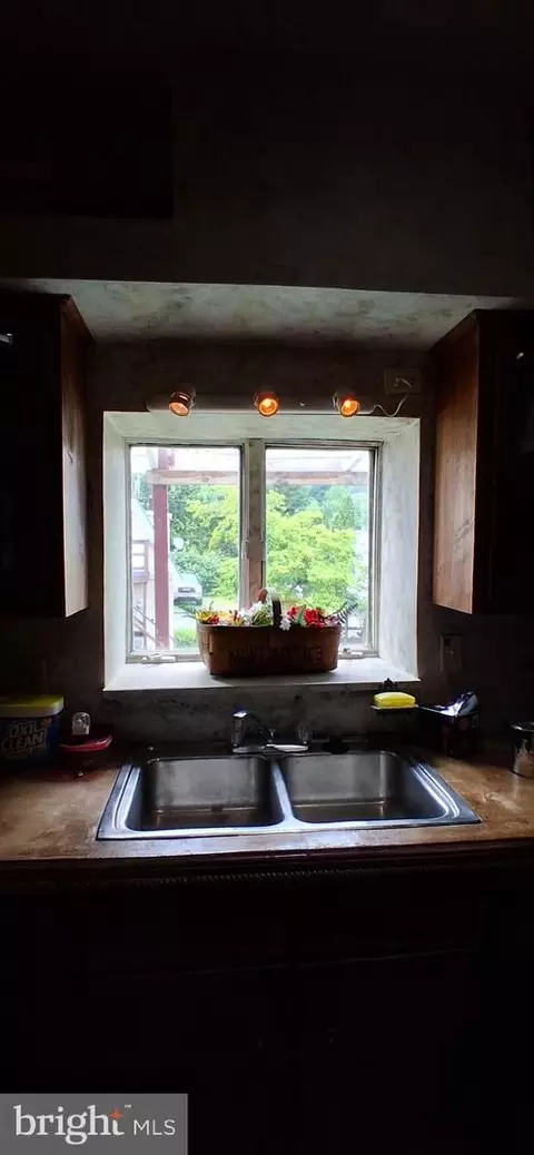 Kitchen - 215 N Spring St, Everett, PA 15537 photo 5 of 7